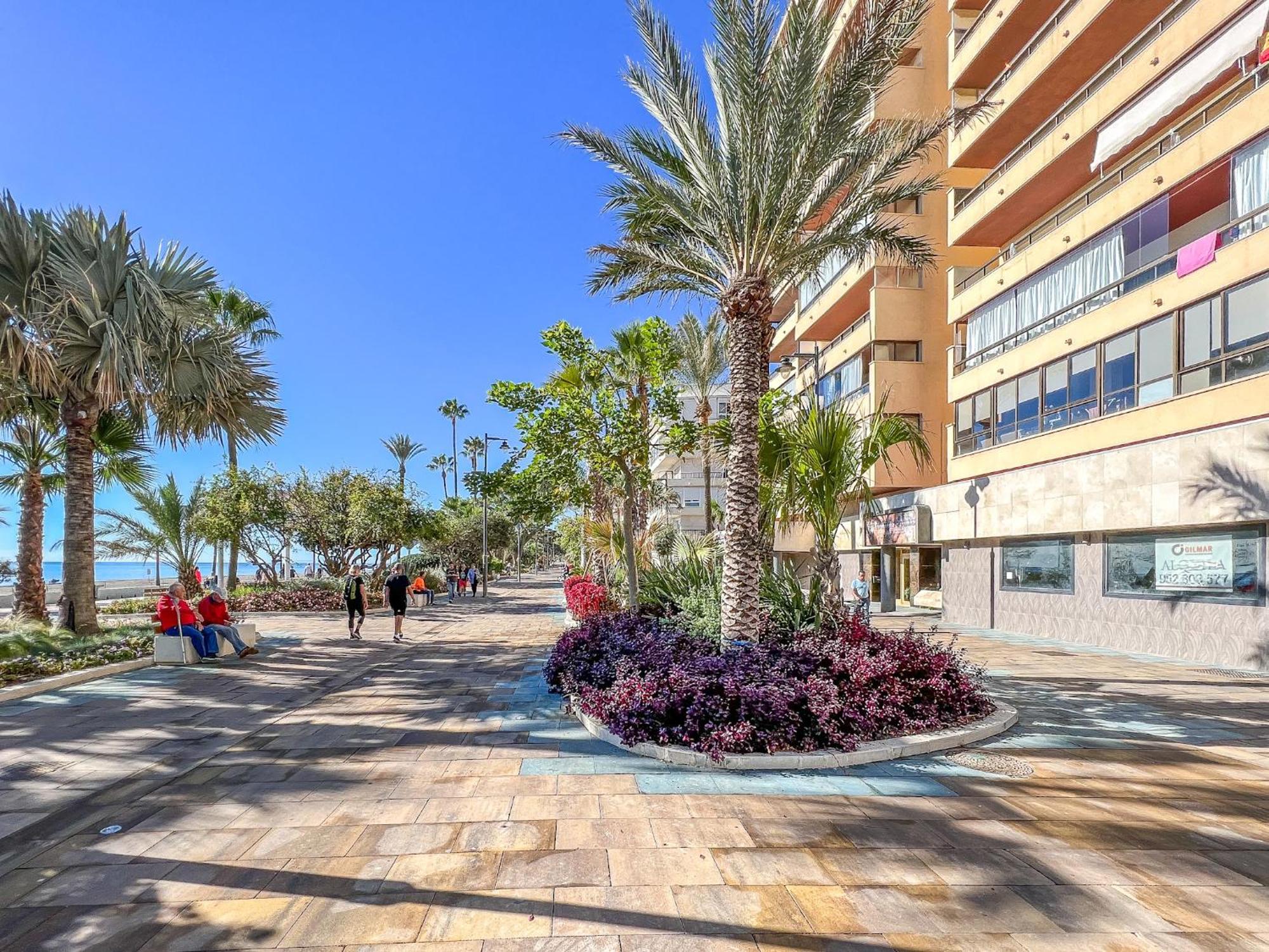 Hanami Avenida De Espana Estepona Exterior foto